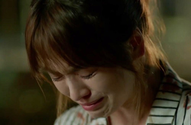 Nhặt nhẫn cưới vợ vứt đi sau ly hôn để đem bán, chủ tiệm nói 1 câu, tôi vội vã đuổi theo cô ấy-2