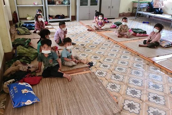 ‘Nhiều em bé ở Điện Biên đi cách ly chỉ có một bộ quần áo trên người’