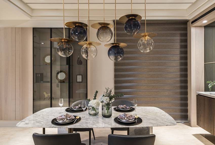 Căn nhà 100m2 của cặp vợ chồng mới cưới có thiết kế nhẹ nhàng không kém phần sang chảnh, tận dụng tối đa từng tấc đất, ấn tượng nhất là chi tiết thiết kế quầy bar giải trí ngay tại nhà-5