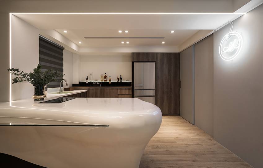 Căn nhà 100m2 của cặp vợ chồng mới cưới có thiết kế nhẹ nhàng không kém phần sang chảnh, tận dụng tối đa từng tấc đất, ấn tượng nhất là chi tiết thiết kế quầy bar giải trí ngay tại nhà-13