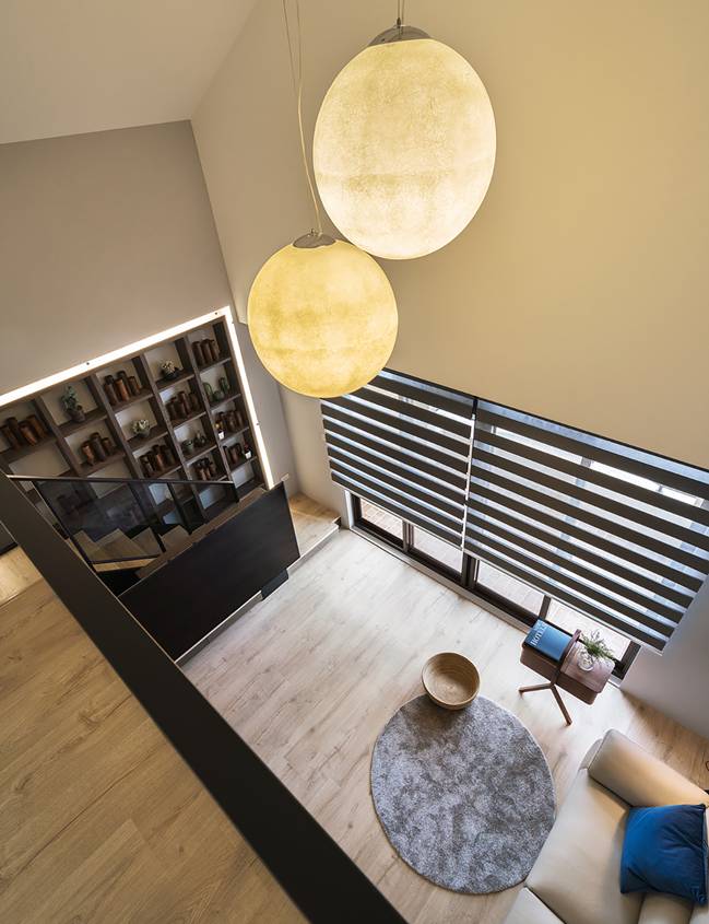 Căn nhà 100m2 của cặp vợ chồng mới cưới có thiết kế nhẹ nhàng không kém phần sang chảnh, tận dụng tối đa từng tấc đất, ấn tượng nhất là chi tiết thiết kế quầy bar giải trí ngay tại nhà-18