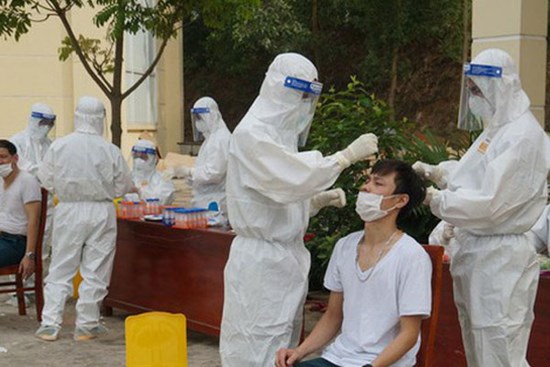 Khẩn cấp truy tìm nữ công nhân nghi mắc COVID-19 bỏ trốn khỏi Bắc Giang