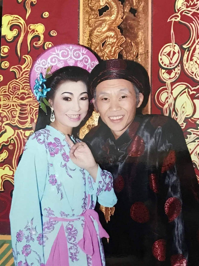 Người nhận là vợ Hoài Linh, đối mặt với bà Phương Hằng thân thiết thế nào với chồng?-7