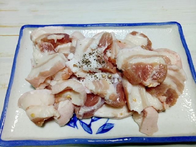 Khoe món thịt kho, Tăng Thanh Hà khiến ai cũng trầm trồ vì nước trong veo và đây là 3 cách kho thịt ngon như cách nàng dâu hào môn nấu-12