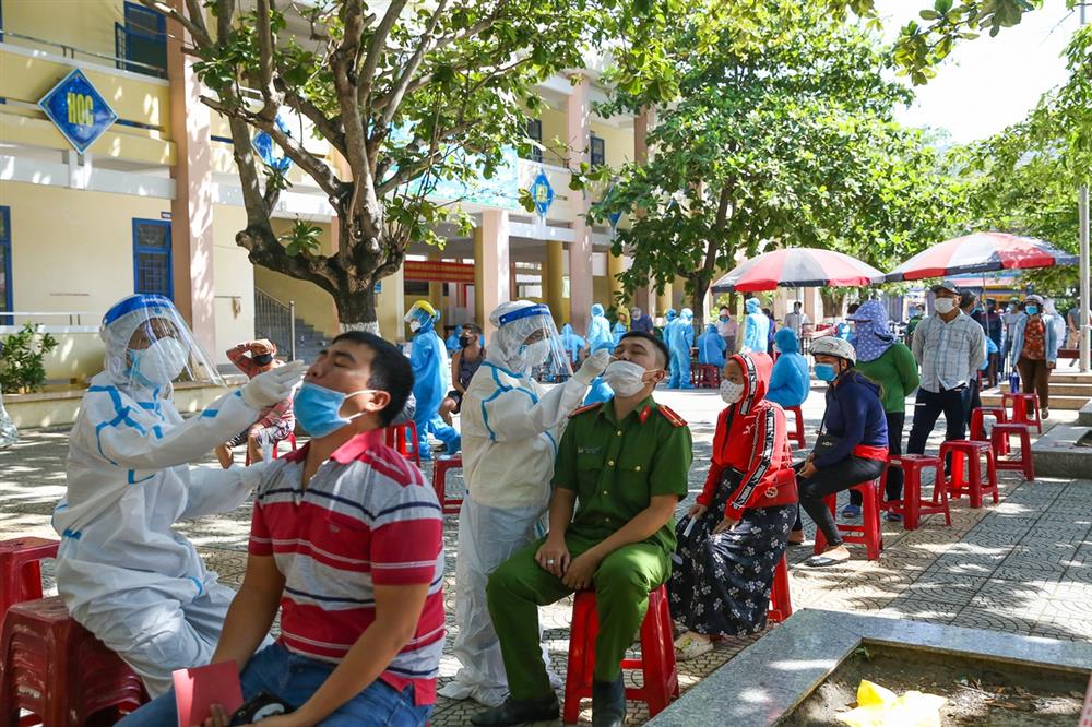 Chiến sĩ công an dương tính với nCoV từng đi làm căn cước công dân-1