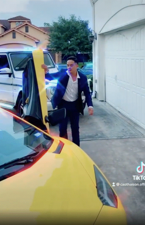 Cao Thái Sơn bất ngờ đăng clip đi siêu xe màu vàng giữa ồn ào liên quan đến Nathan Lee-3