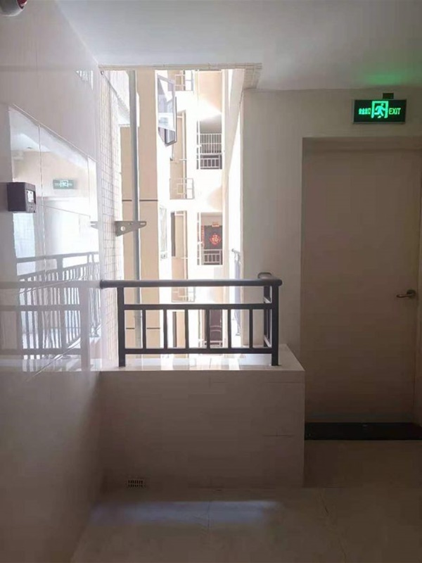 Mẹ mải nói chuyện quên mất con trai đi phía sau, khi sực nhớ ra chạy đi tìm thì đã là một thảm cảnh đau lòng-5