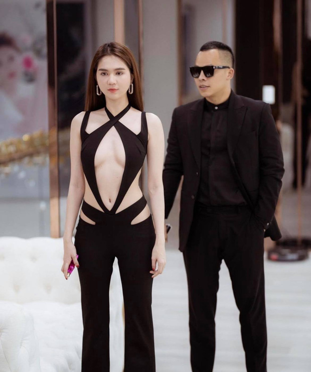 Cháy mắt clip Ngọc Trinh diện áo mặc như không khoe da thịt lõa lồ bên Vũ Khắc Tiệp, xem clip mà toát mồ hôi vì lo hớ hênh-2