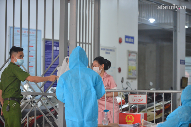 Hà Nội: Phong tỏa một tòa nhà tại KĐT Việt Hưng liên quan 3 ca dương tính SARS-CoV-2 trong cùng gia đình ở Times City-4