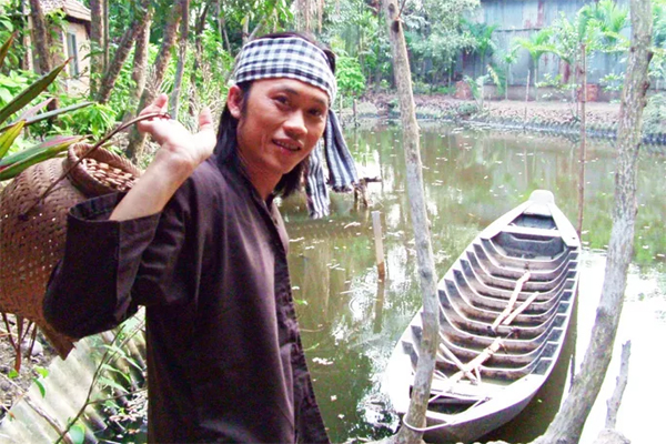 Netizen soi ra clip NS Hoài Linh vẫn đi từ thiện cùng nhãn hàng trong thời gian 6 tháng qua-6