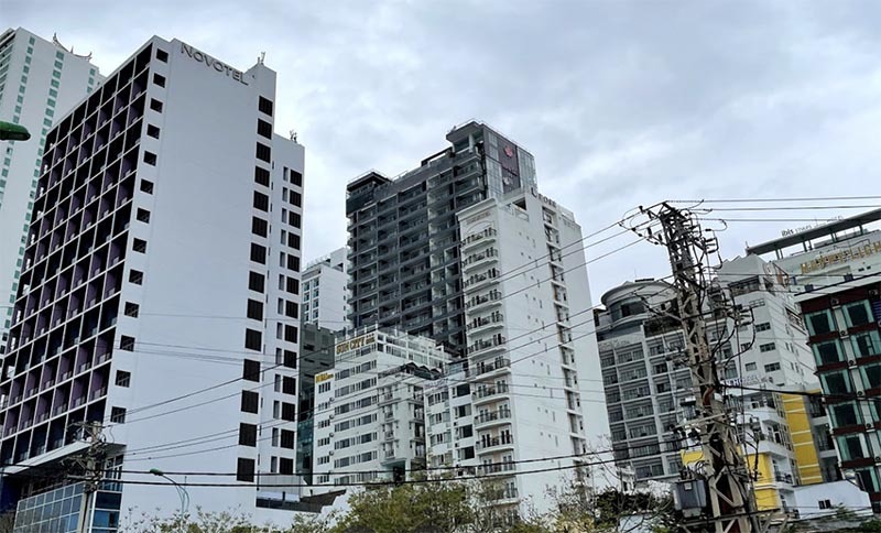 Bỏ gần 200 tỷ xây khách sạn, chết dí 2 năm bán lỗ 100 tỷ vẫn ế-1