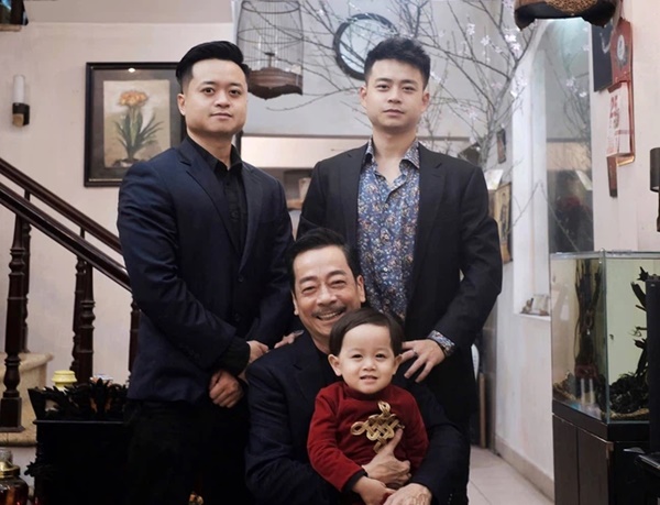 Tròn 100 ngày mất của NSND Hoàng Dũng Người phán xử, con trai tiết lộ hình ảnh gây xúc động-2