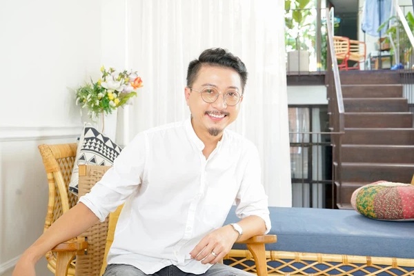 Hứa Minh Đạt chính thức lên tiếng sau khi bị ném đá vì clip kém duyên: Nghĩ vậy thì tội nghiệp em lắm. Em có giáo dục đàng hoàng-3