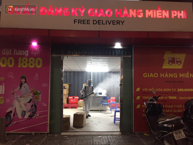Hà Nội: Tạm đóng cửa Big C Thăng Long, phun khử khuẩn ngay trong đêm do liên quan ca Covid-19-3
