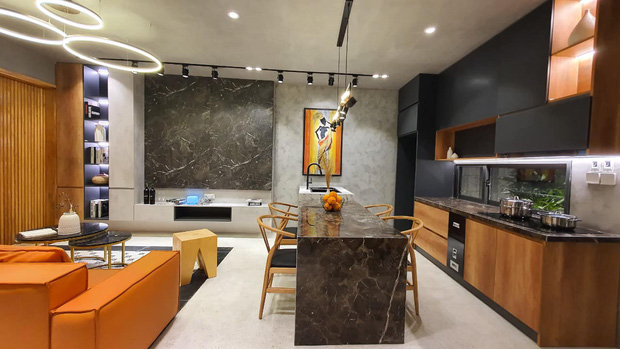 Mua được đất vàng trong hẻm, vợ chồng Đà Nẵng xây nhà tiền tỷ với không gian thoáng đãng, mặt tiền ốp đá khó đụng hàng-8