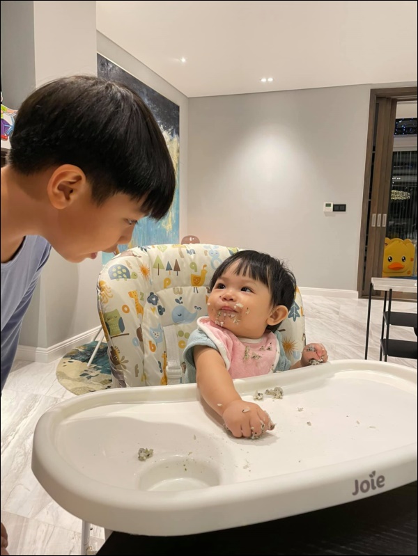 Được cưng chiều hết mực, công chúa Suchin nhà Cường Đô La vẫn sớm được dạy cho tính tự lập, nhiều mẹ cũng đang áp dụng cho con-3