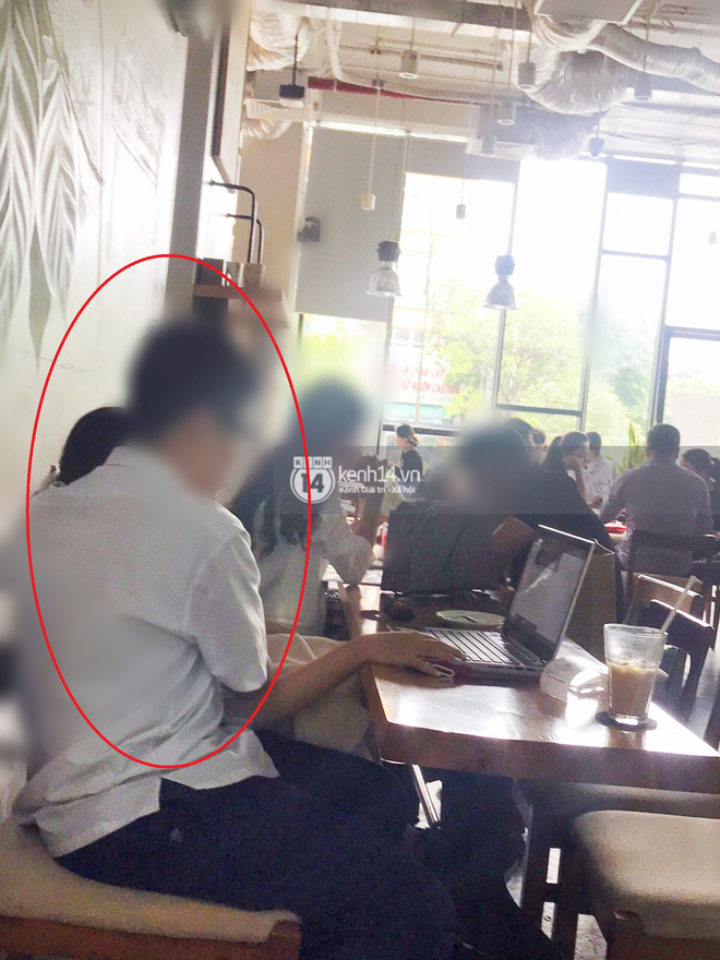 Ảnh, video phản cảm: Nhiều nam sinh vô tư hôn hít, sờ soạng bạn gái quá đà trong quán nước trước cổng trường-9