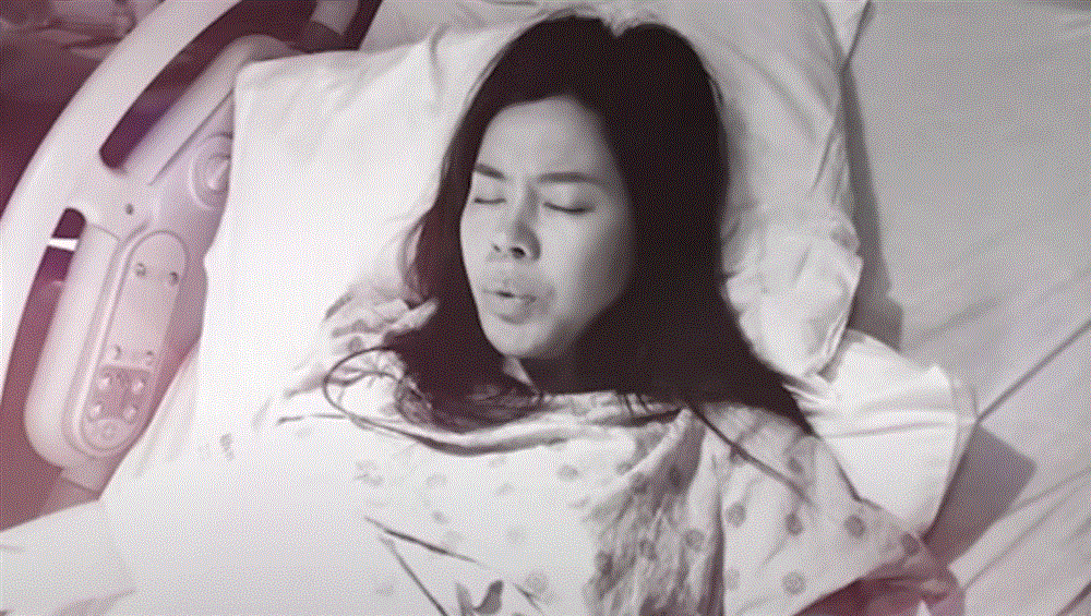 Sản phụ rặn đẻ 7 tiếng mà con không ra được, sinh xong bác sĩ phải gọi liên tục vì sợ bị hôn mê luôn trong lúc ngủ-5