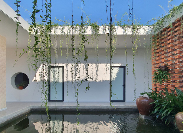 Con trai KTS xây nhà 3 thế hệ để bố mẹ dưỡng già: Chi phí 800 triệu, thiết kế nhà vườn vừa xanh mát, vừa sáng thoáng-1