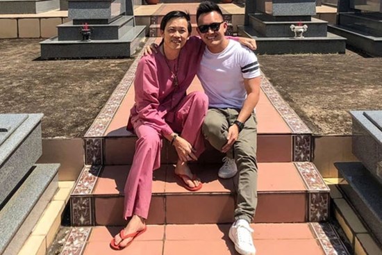 Từ Mỹ, con trai ruột của Hoài Linh bất ngờ tiết lộ: Một năm vừa qua bố đã mất mát nhiều!