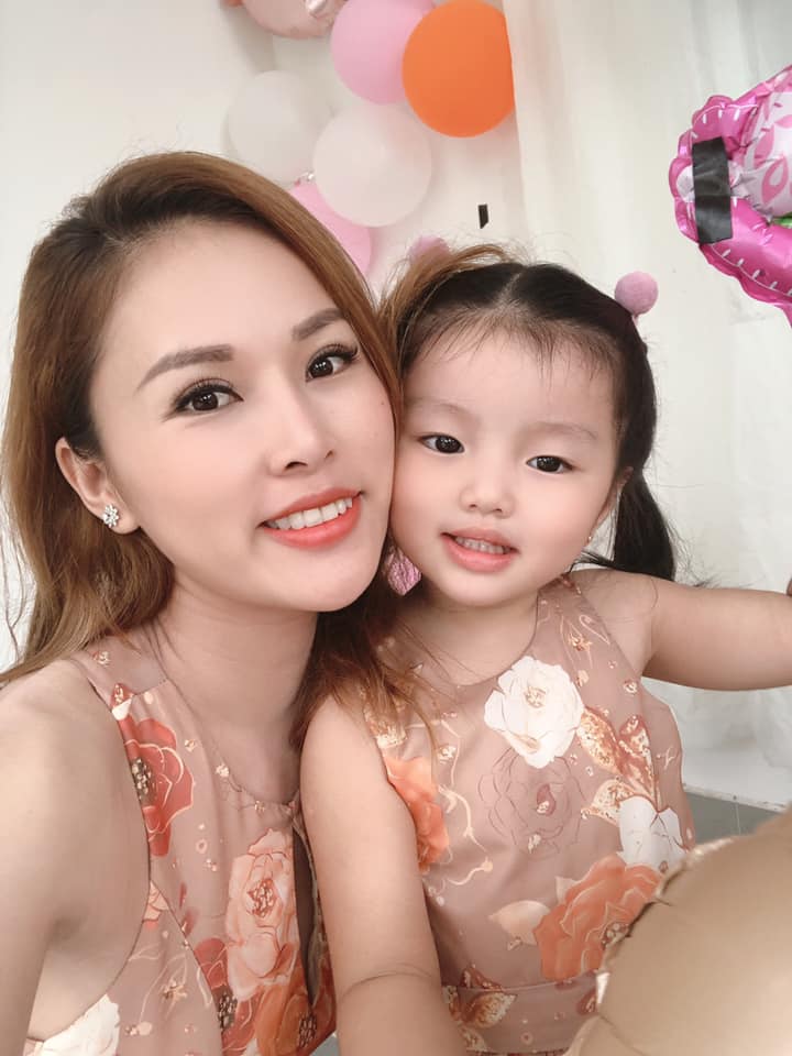 Em dâu nghệ sĩ Hoài Linh: Sinh con xong bị stress vì cân nặng, nhìn chiếc cân xoay không điểm dừng chỉ muốn khóc thét-8