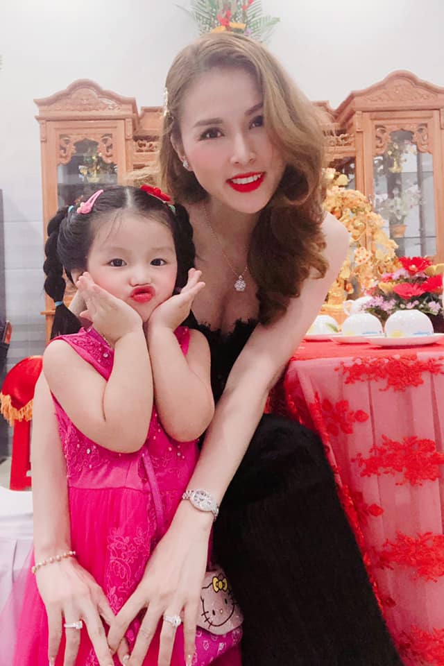 Em dâu nghệ sĩ Hoài Linh: Sinh con xong bị stress vì cân nặng, nhìn chiếc cân xoay không điểm dừng chỉ muốn khóc thét-10