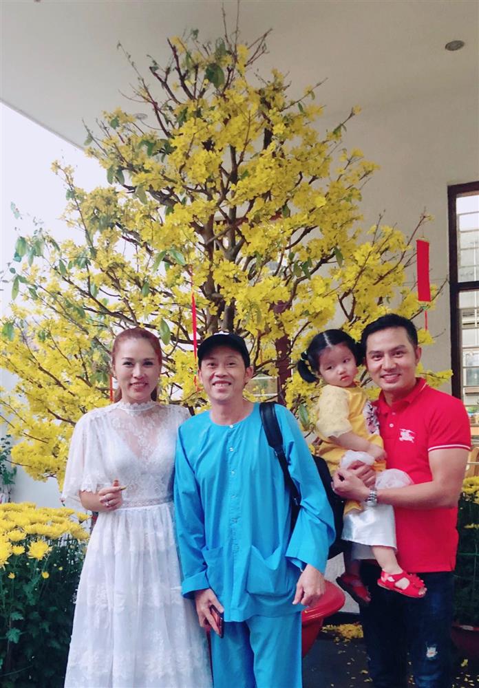 Em dâu nghệ sĩ Hoài Linh: Sinh con xong bị stress vì cân nặng, nhìn chiếc cân xoay không điểm dừng chỉ muốn khóc thét-12