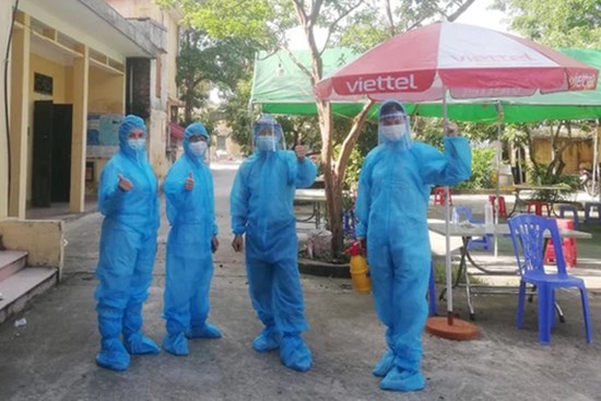 Trong tâm dịch Bắc Ninh, quặn lòng trước câu hỏi: Sao mẹ đi lâu thế, bao giờ mẹ về?