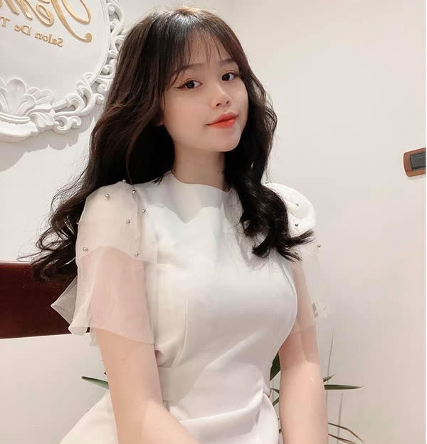 Bồ cũ Quang Hải công khai ảnh da đầy mụn trước đây, netizen sửng sốt vì thay đổi ngỡ ngàng-1