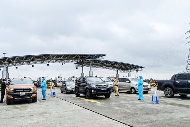 Cán bộ, công chức, viên chức, người lao động rời Hà Nội phải được sự đồng ý của thủ trưởng đơn vị-1