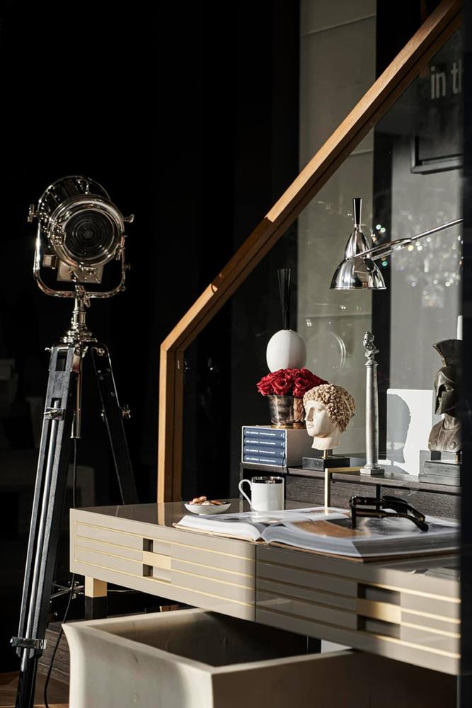 Quách Thái Công khoe những góc kín trong biệt thự cùng bạn trai: Xa hoa, ngập mùi tiền nhưng liệu có đẹp?-10