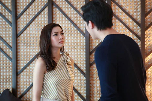 Pha quay xe cực gắt của cô gái khi được bạn trai đưa về ra mắt rồi yêu cầu: Sau cưới phải nhìn mẹ chồng mà sống-2