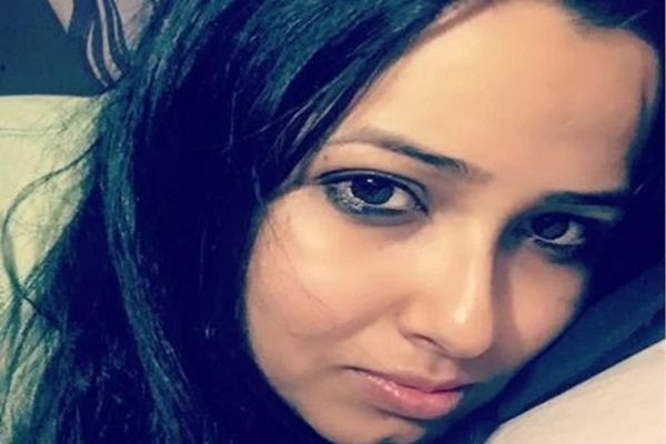 Nhật ký đau đớn giữa địa ngục Covid Ấn Độ: Nữ giáo sư 38 tuổi liên tục cập nhật tình trạng của mình, cầu cứu xin giường bệnh trong vô vọng đến lúc chết-1