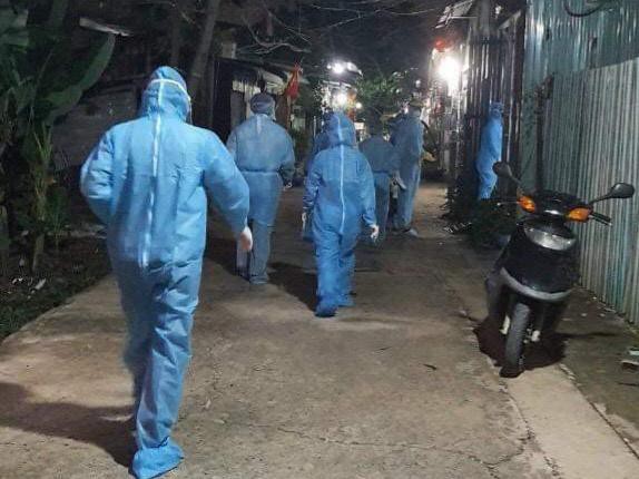 Phát hiện 13 người dương tính SARS-CoV-2 ở TP. HCM: Giáo phái có tổng 27 thành viên ở 7 quận, huyện-2