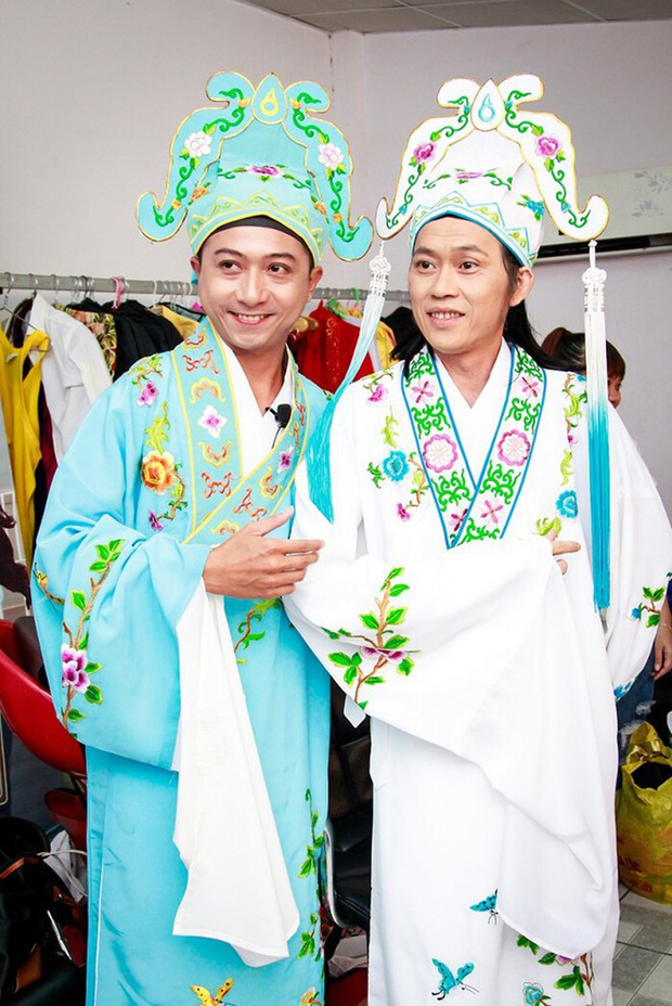 Hứa Minh Đạt đăng ảnh bảo vệ Hoài Linh giữa lùm xùm kèm triết lý: Khi bạn cho ai khác thứ gì, họ nghĩ đó là bổn phận-3