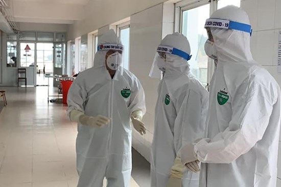 Tối 27/5: Có 150 ca mắc COVID-19 trong nước, riêng TP HCM 36 ca