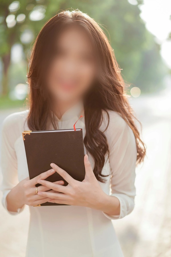 Xôn xao đoạn clip sex nghi của hot girl 9x - nữ diễn viên phim Về Nhà Đi Con và người yêu, chính chủ đã khoá Facebook?!-3