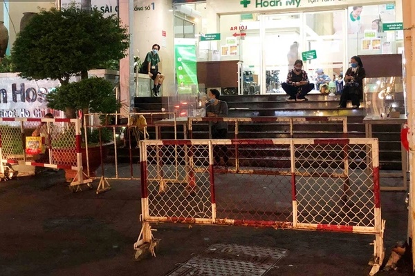 Nam thanh niên mắc COVID-19 vừa chữa khỏi bệnh tại BV Nhiệt đới Trung ương về nhà tái dương tính-2