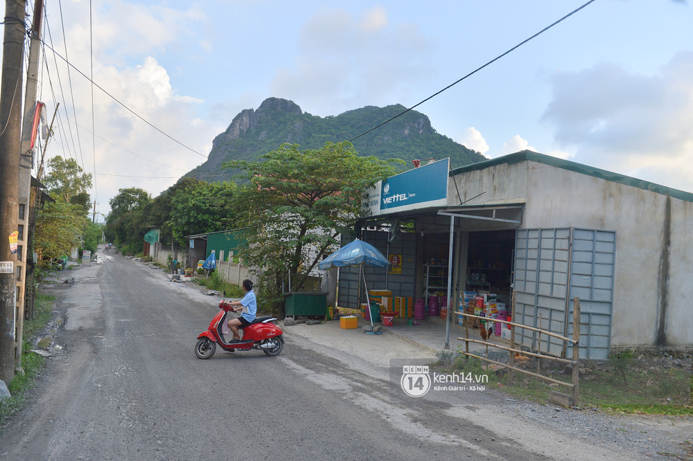 Chủ tịch xã vùng lũ ở Quảng Bình: Đời sống ở đây ổn định rồi, NS Hoài Linh nên tăng cường số quà này về những vùng dịch Covid-19-6