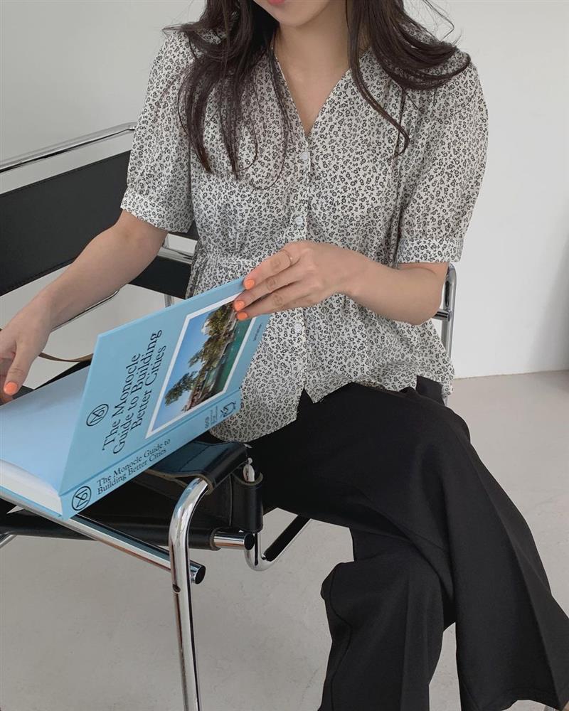 Mẫu áo blouse đang phủ sóng dày đặc: Mặc lên khiến ai cũng tưởng bạn gầy đi 5kg, lên hình sống ảo cực xinh-14