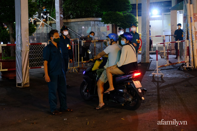 Bệnh viện Hoàn Mỹ Sài Gòn bất ngờ bị phong tỏa, người nhà hoang mang vì nhiều bệnh nhân chạy thận không được ra ngoài-5