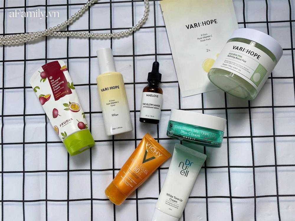 Nàng 27 tuổi khoe gia tài skincare bình dân giúp da sáng bật tông, khuyên các chị em nên đầu tư mặt nạ chứa Vitamin C-1