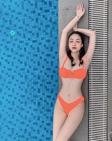 Anh Thư Về Nhà Đi Con: Body siêu hot, style đời thường gợi cảm hết cỡ-9