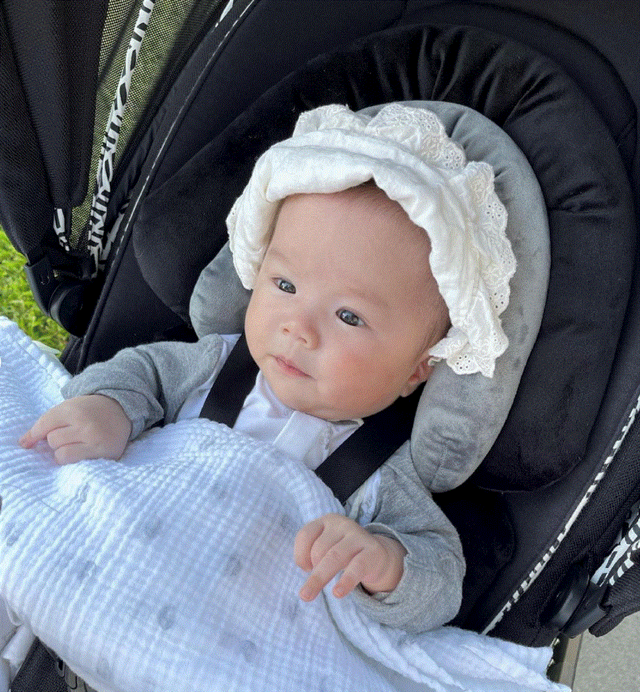 An Nguy khoe ảnh con gái xinh như búp bê, chưa đầy 3 tháng tuổi đã bị bắt học hành-4