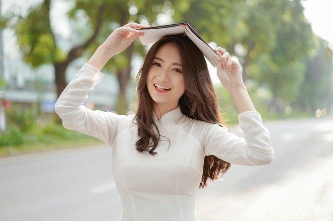 Nữ phụ Về Nhà Đi Con hoá ra lên phim chưa đầy 1 phút, lại còn chỉ thấy mỗi lưng-5