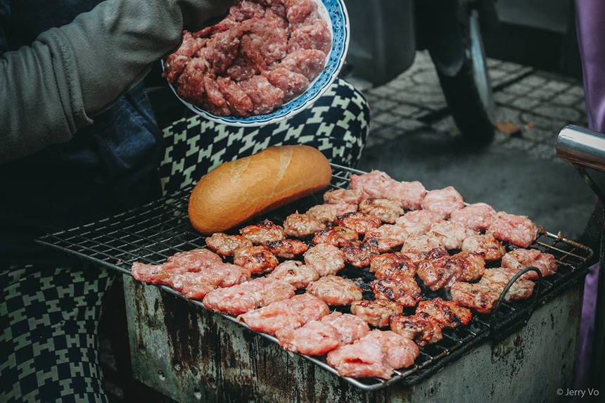 Quán bánh mì thịt nướng bán không ngừng tay, được tạp chí Mỹ vinh danh ngon nhất thế giới-2