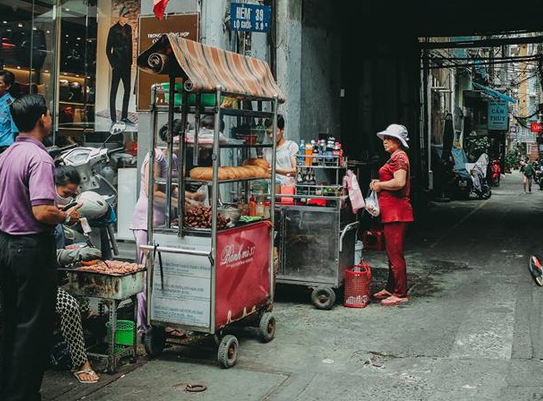 Quán bánh mì thịt nướng bán không ngừng tay, được tạp chí Mỹ vinh danh ngon nhất thế giới-1