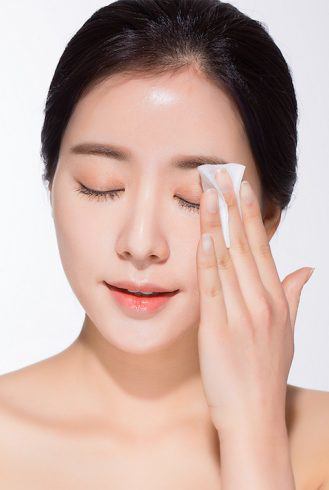 Thuộc lòng các lỗi skincare ngày hè làm da dễ toang như chơi-5