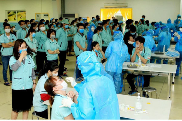 TP.HCM có thêm 6 trường hợp dương tính SARS-CoV-2-1