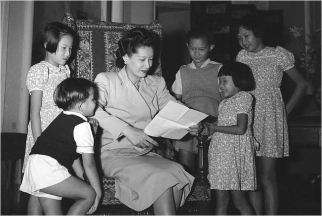 Những hình ảnh lúc sinh thời của Nam Phương Hoàng hậu luôn khiến dân tình mải mê ngắm nhìn, dù chúng được chia sẻ ở bất cứ thời điểm nào.-10